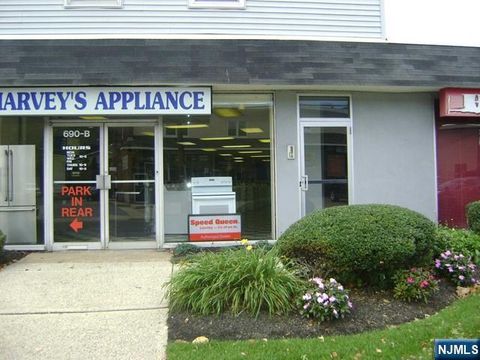 Photo of 690 River Rd #H, New Milford, NJ 07646 (MLS # 25043591)