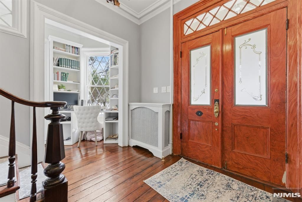 Photo of 101 E Palisade Avenue, Englewood, NJ 07631 (MLS # 26005415)