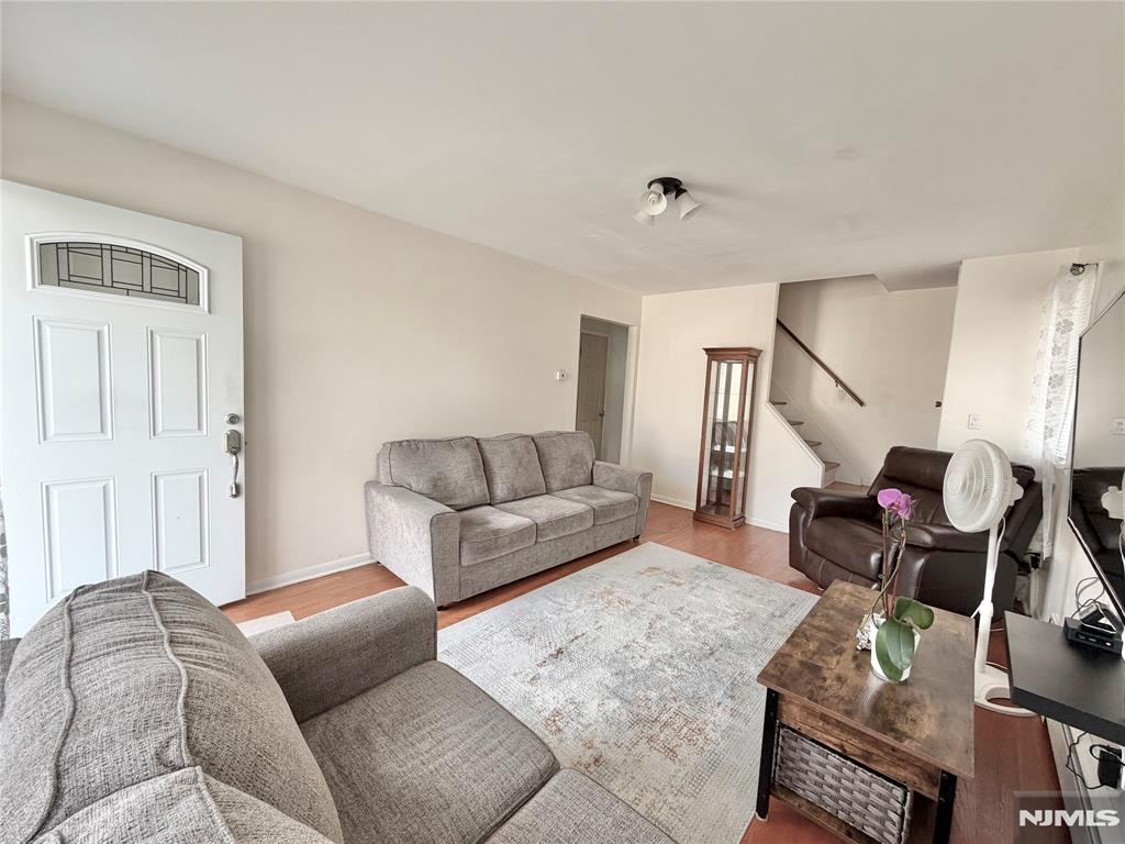 2 Sunnyside Place