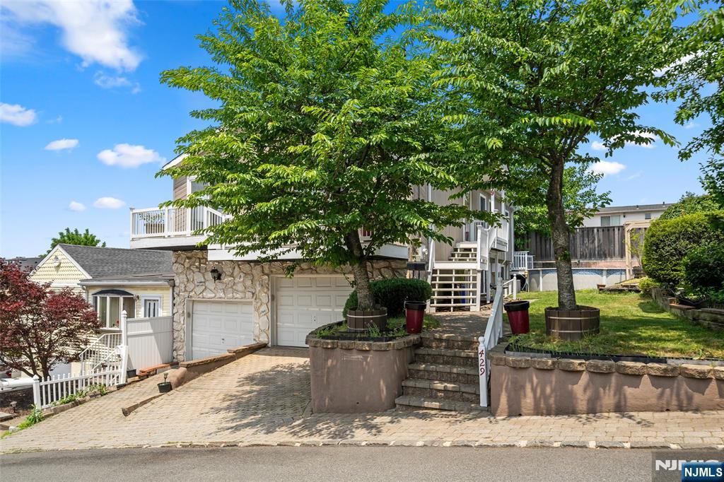 429 Elizabeth Street