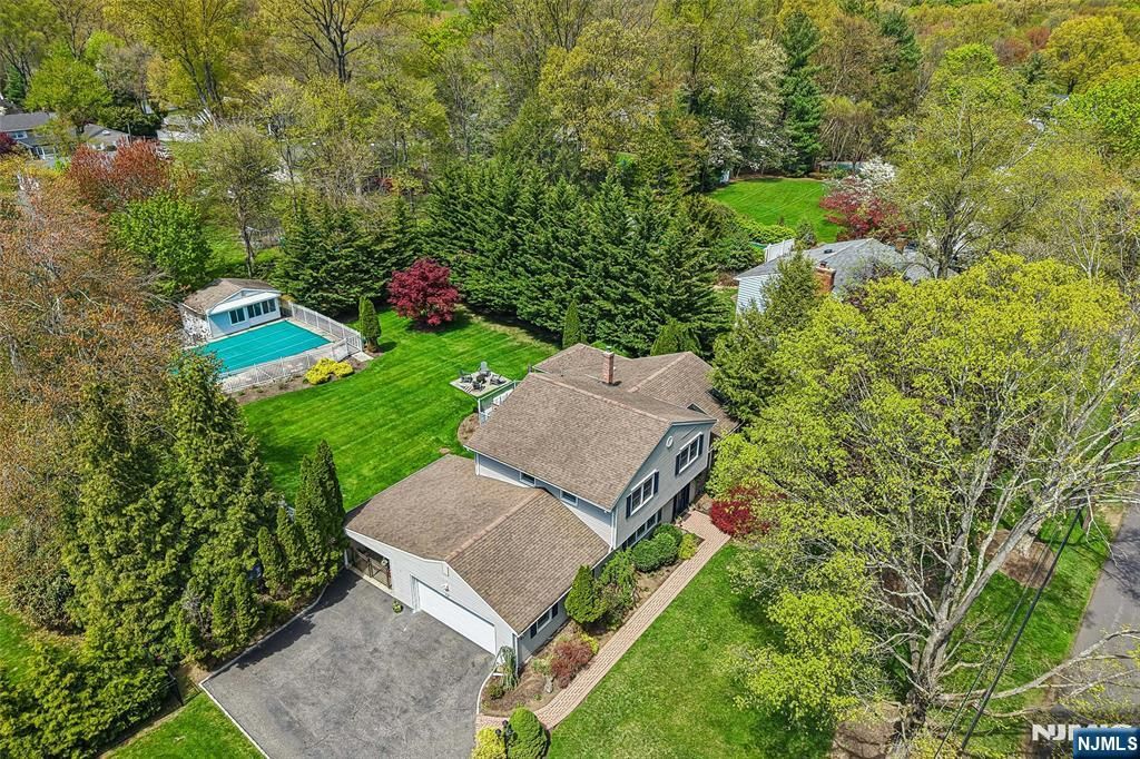 Photo of 459 Ellis Place, Wyckoff, NJ 07481 (MLS # 26014859)