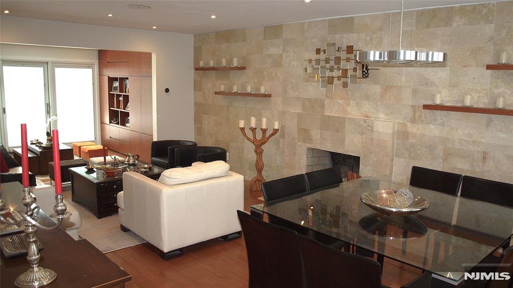 230 Knickerbocker Road