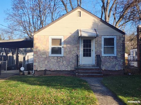 24 Roseland Avenue Wanaque NJ 07420