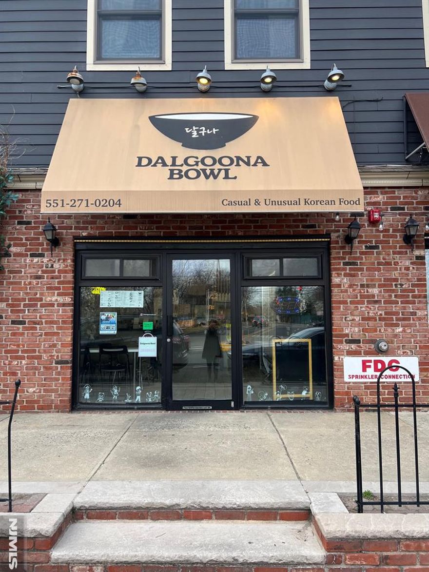 Excellent opportunity to acquire a well-established Korean and Japanese casual restaurant. Loyal customers are already in place, and profitability is poised for further growth. All fixtures and equipment are included in the sale.