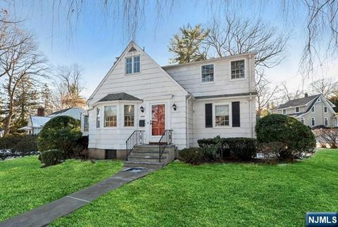 524 N Monroe Street 2 Ridgewood NJ 07450