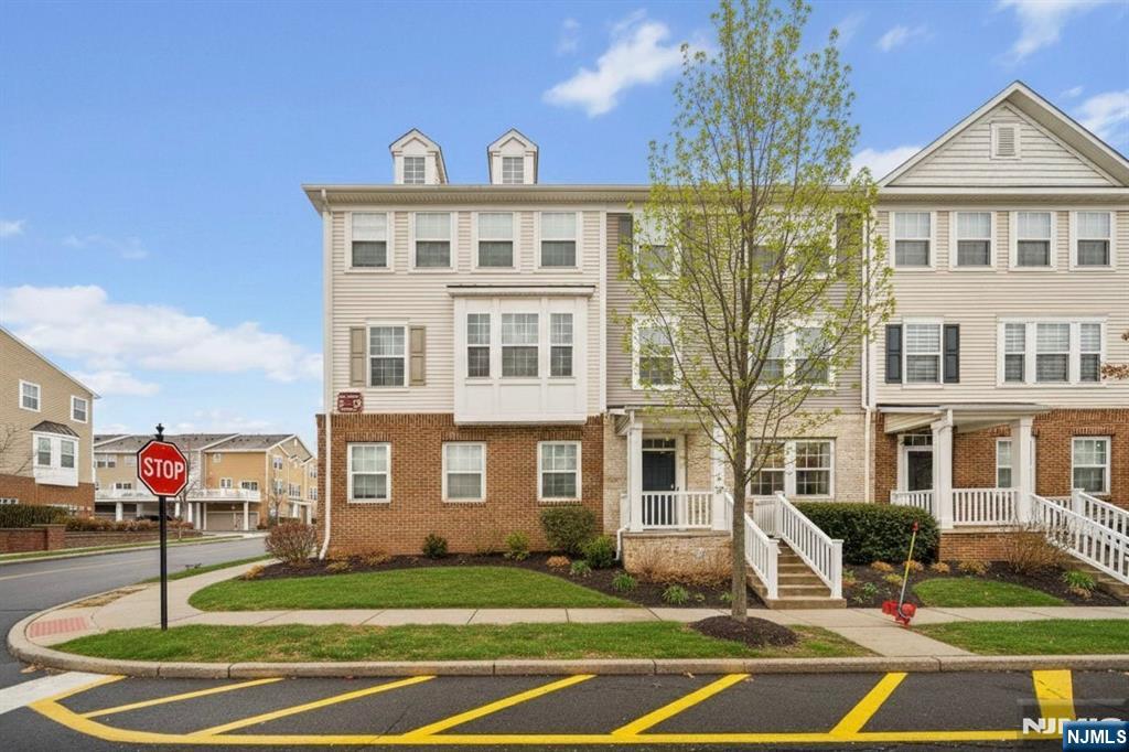 4 Wesmont Drive 1102