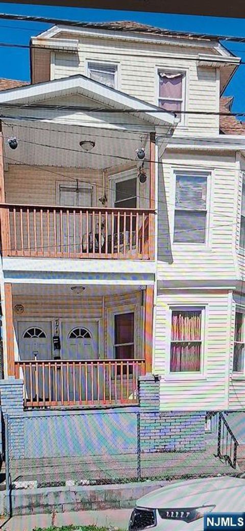 774 22nd Street Paterson NJ 07513