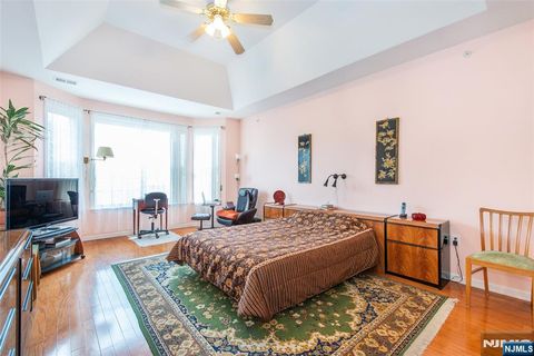 9 Cliff Road Woodland Park NJ 07424