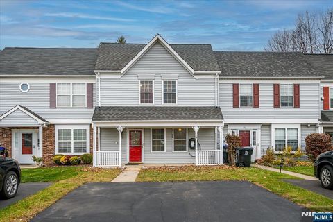 Photo of 28 Cosgrove Court, East Brunswick, NJ 08816 (MLS # 25041422)