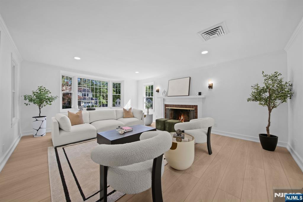 55 Forest Road