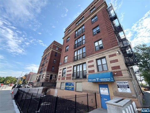 Photo of 94 Munn AVE #7, East Orange, NJ 07018 (MLS # 26030777)