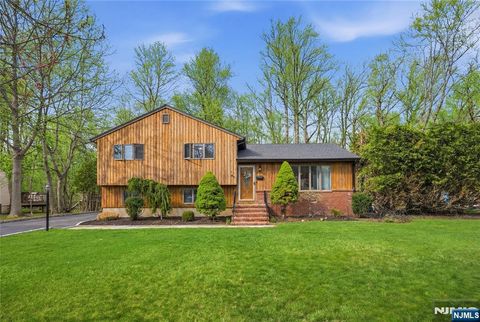 Photo of 101 Ehret Avenue, Harrington Park, NJ 07640 (MLS # 26011529)