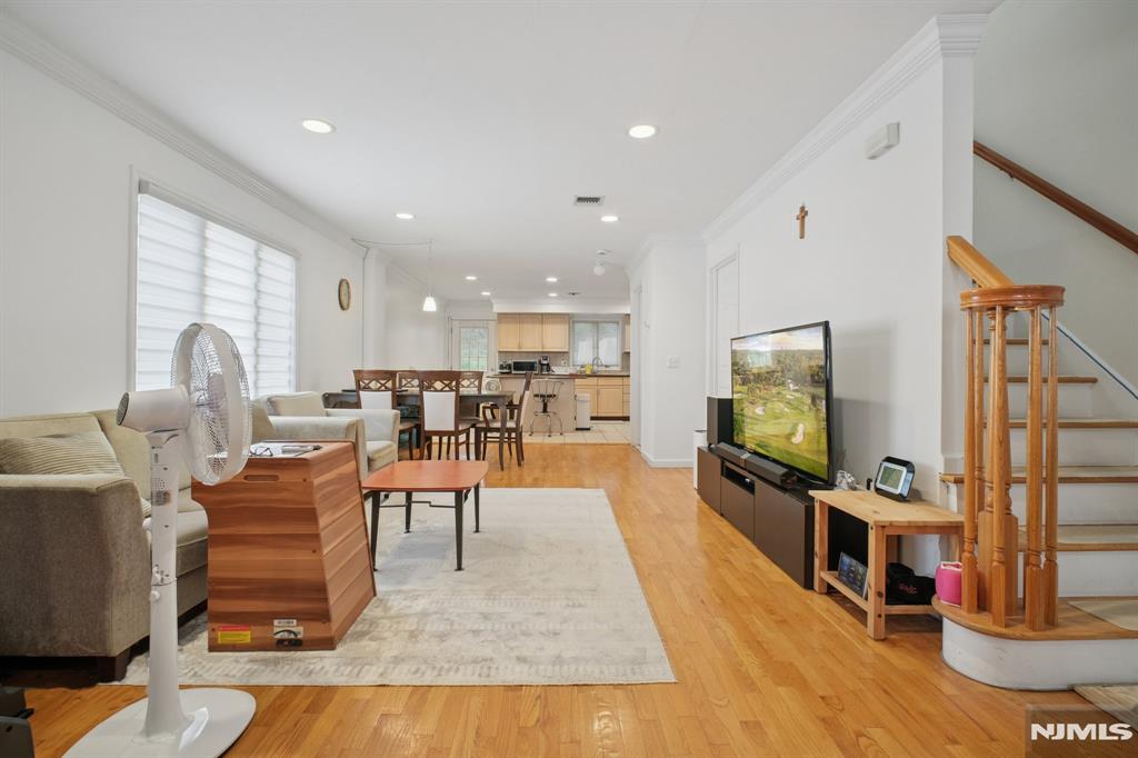 316 Columbia Avenue A