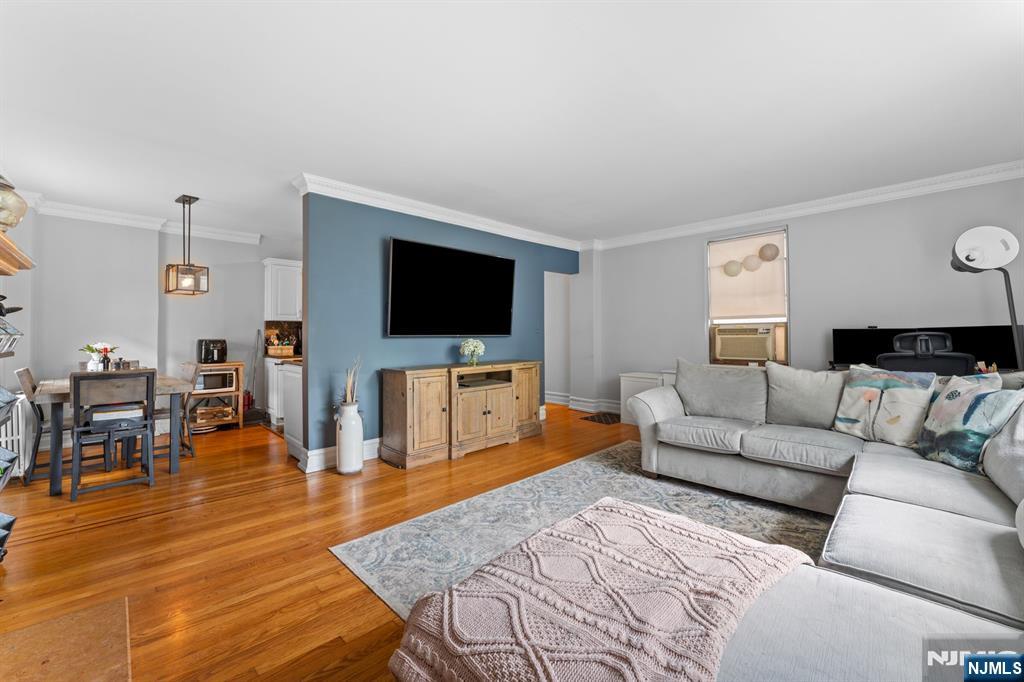 100 Palisade Avenue D42