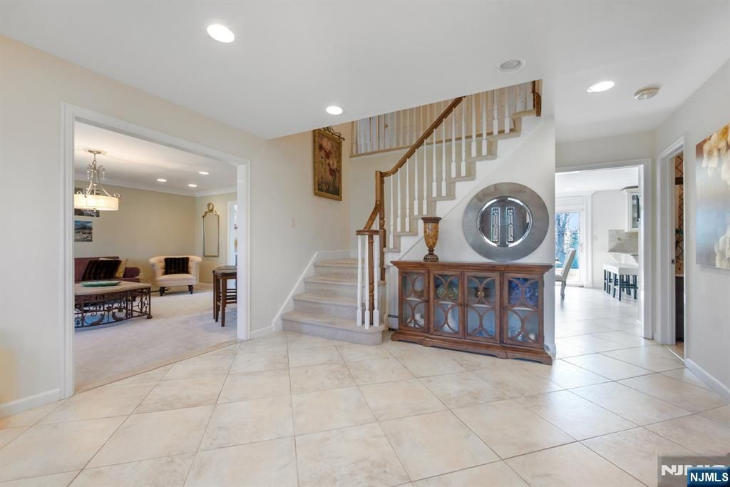 Photo of 1 Dellmead Drive, Livingston, NJ 07039 (MLS # 26012895)