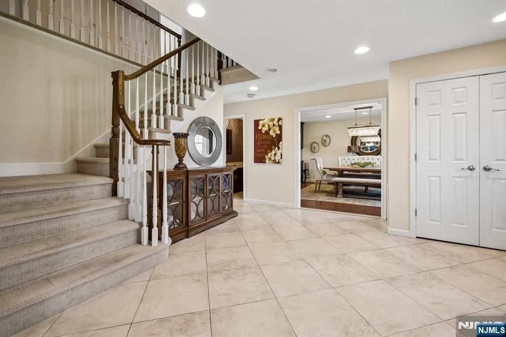 Photo of 1 Dellmead Drive, Livingston, NJ 07039 (MLS # 26012895)