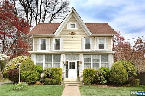 638 Ridgewood Avenue Oradell NJ 07649