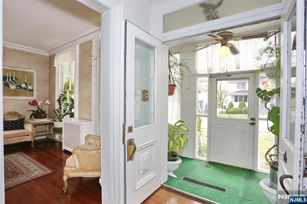 638 Ridgewood Avenue