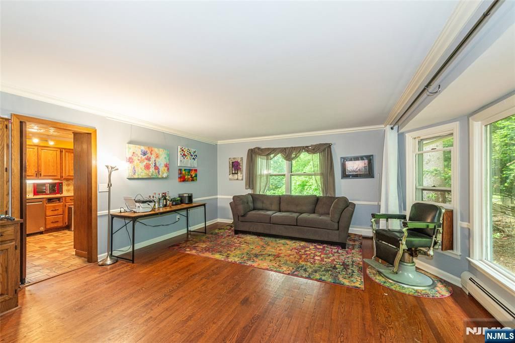 Photo of 115 Hampshire Hill Road, Upper Saddle River, NJ 07458 (MLS # 26016296)