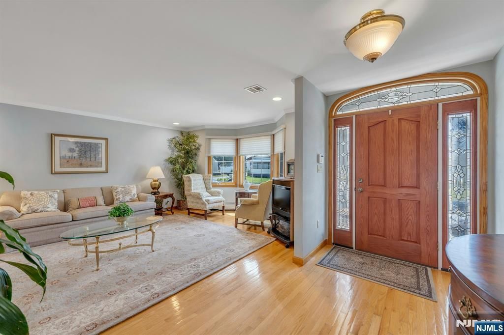 Photo of 748 6th Street, Lyndhurst, NJ 07071 (MLS # 25039124)