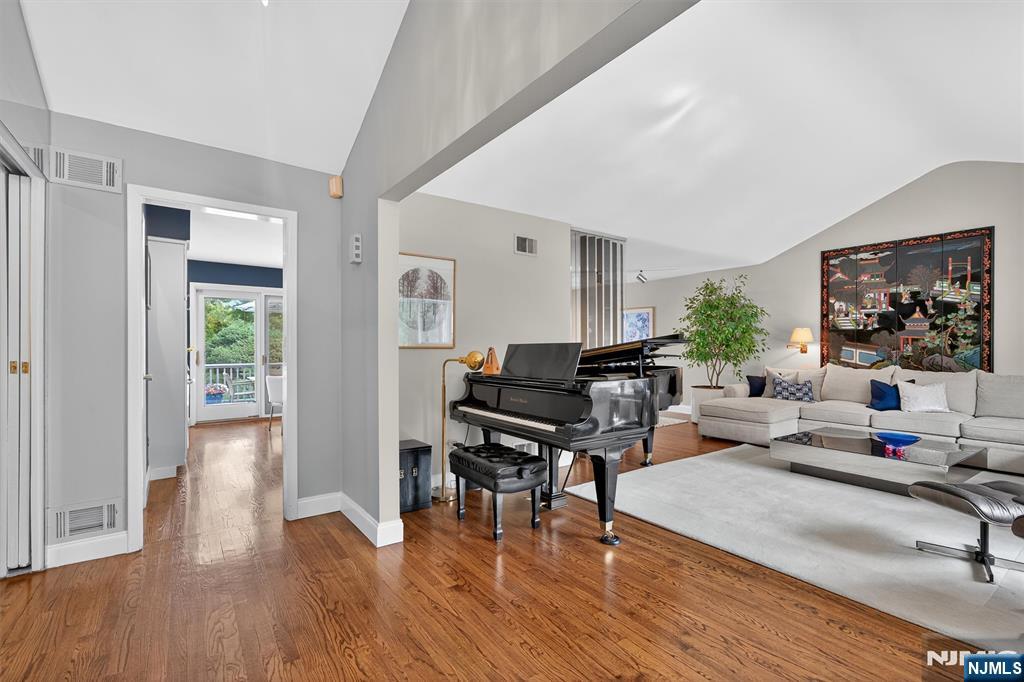 105 Longview Drive