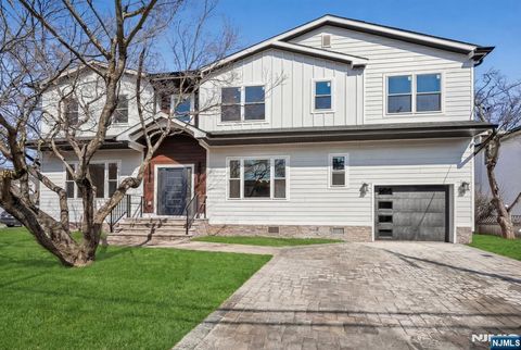 Photo of 229 Sutton Place, New Milford, NJ 07646 (MLS # 26015137)