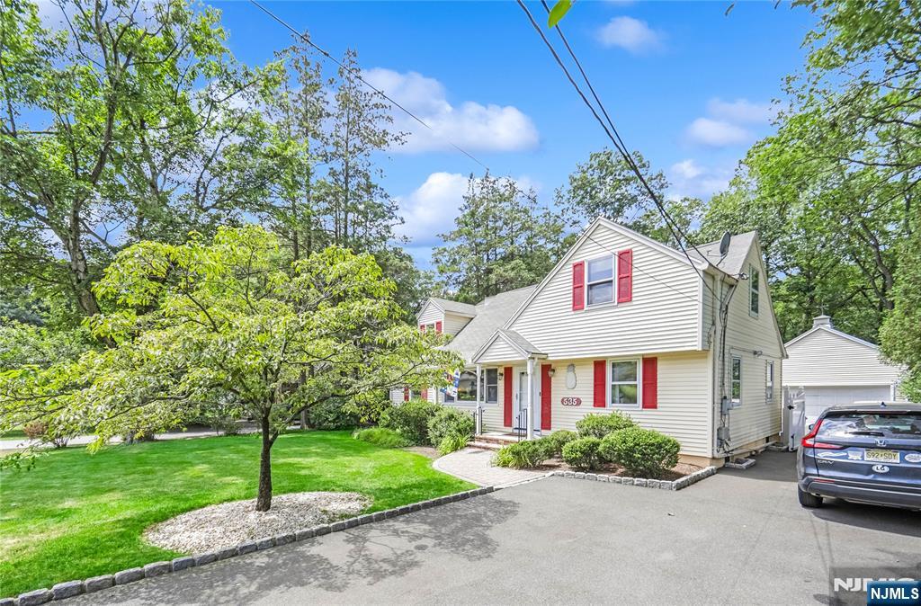 Wyckoff, New Jersey 07481, United States, 3 Bedrooms Bedrooms, ,2 BathroomsBathrooms,Residential,Active,177252