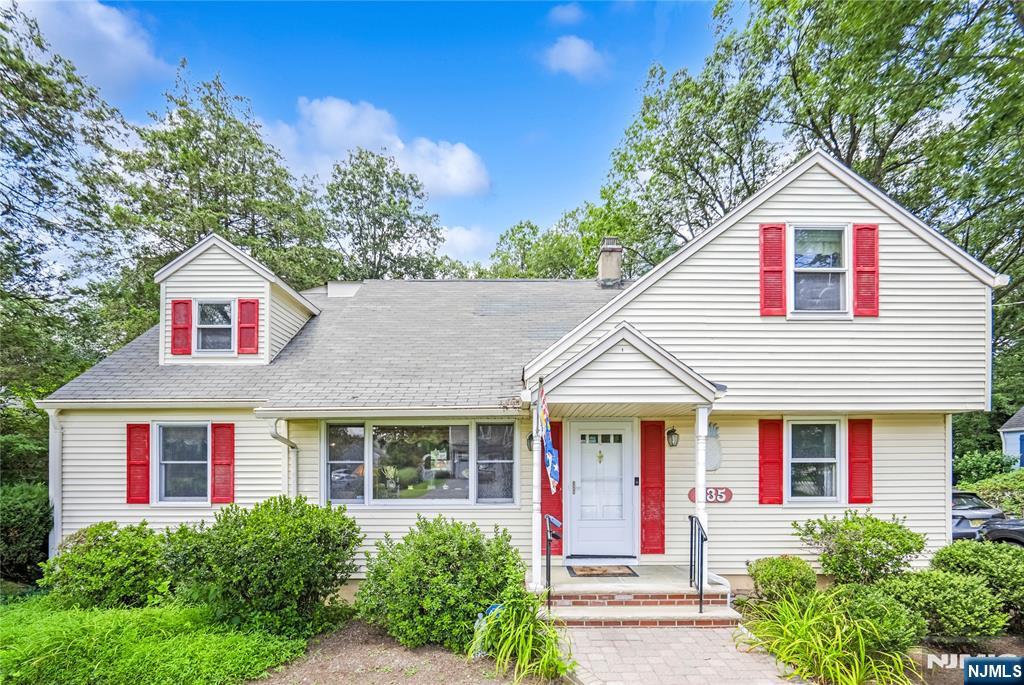 Wyckoff, New Jersey 07481, United States, 3 Bedrooms Bedrooms, ,2 BathroomsBathrooms,Residential,Active,177252