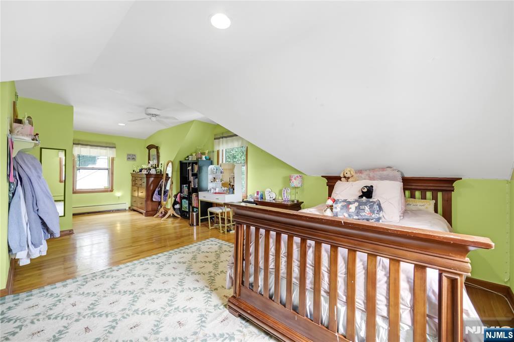 Wyckoff, New Jersey 07481, United States, 3 Bedrooms Bedrooms, ,2 BathroomsBathrooms,Residential,Active,177252