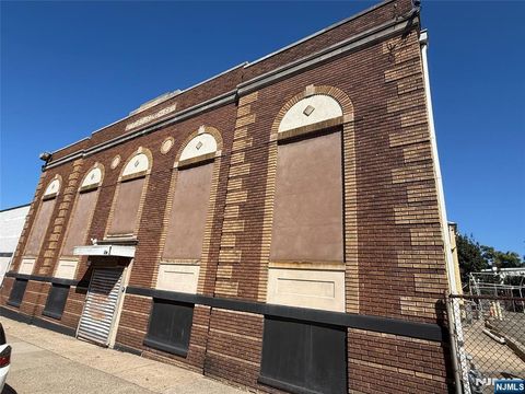 Photo of 154 Eastern Parkway, Irvington, NJ 07111 (MLS # 25033825)