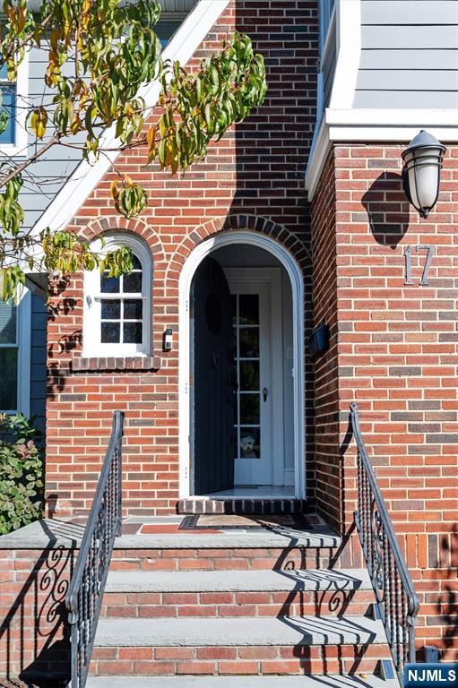 17 Glen Ridge Parkway