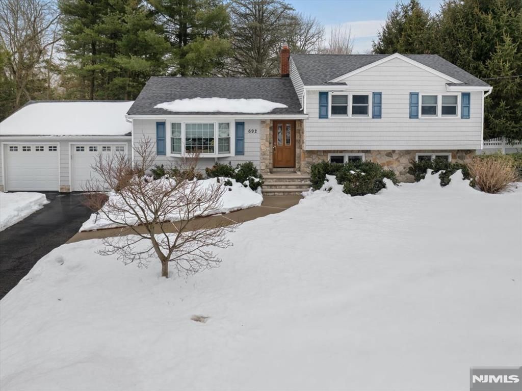 Photo of 692 Pine Lake Drive, Twp of Washington, NJ 07676 (MLS # 25041111)
