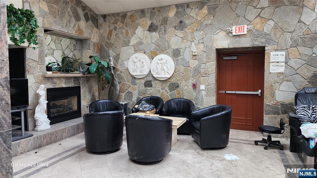 500 10th Street ground floor