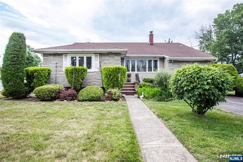 Photo of 560 Boulevard, New Milford, NJ 07646 (MLS # 26022948)