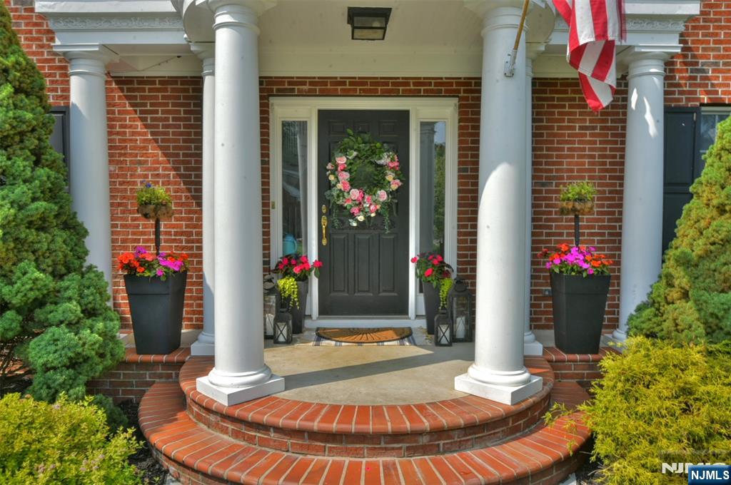 507 Old Post Road