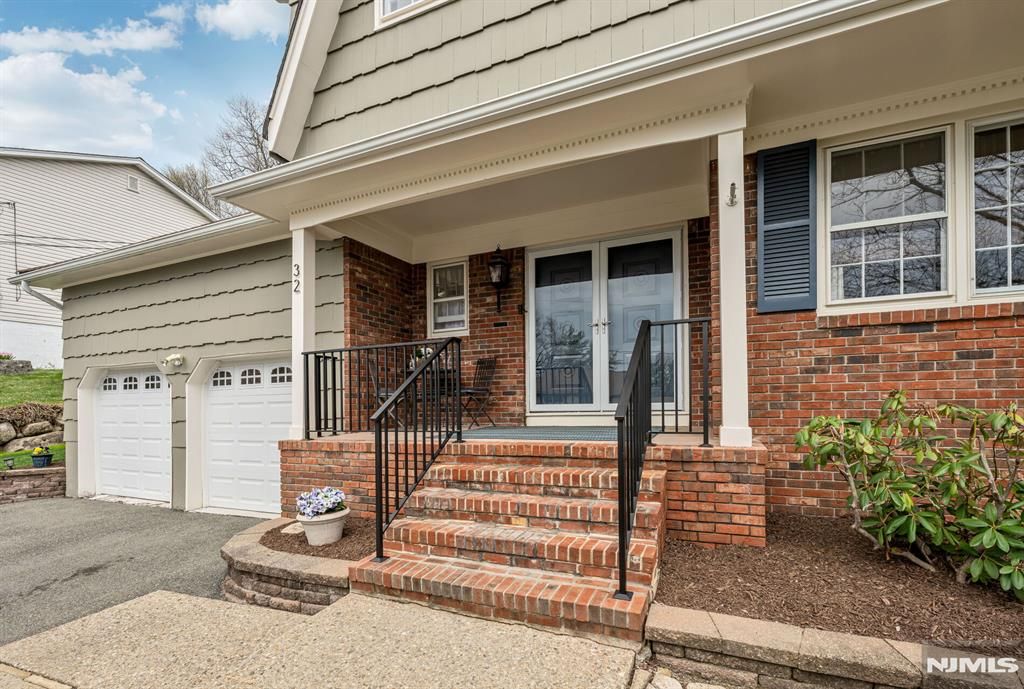 Photo of 32 Schirra Drive, Wanaque, NJ 07465 (MLS # 26013190)