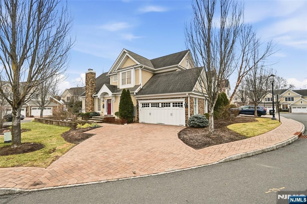 Photo of 8 Woodstone Circle, Millburn, NJ 07078 (MLS # 26001443)