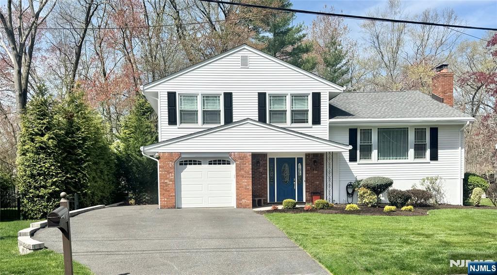 Rental Property at 63 Adams, Norwood, New Jersey - Bedrooms: 3 
Bathrooms: 3 
Rooms: 8  - $4,950 MO.
