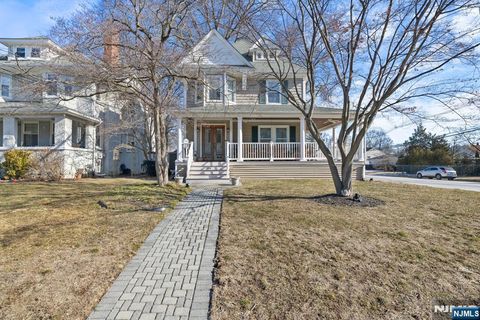 258 Clinton Place Hackensack NJ 07601