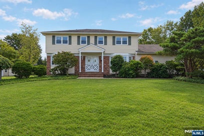 16 Avalon Drive Montville Township NJ 07045