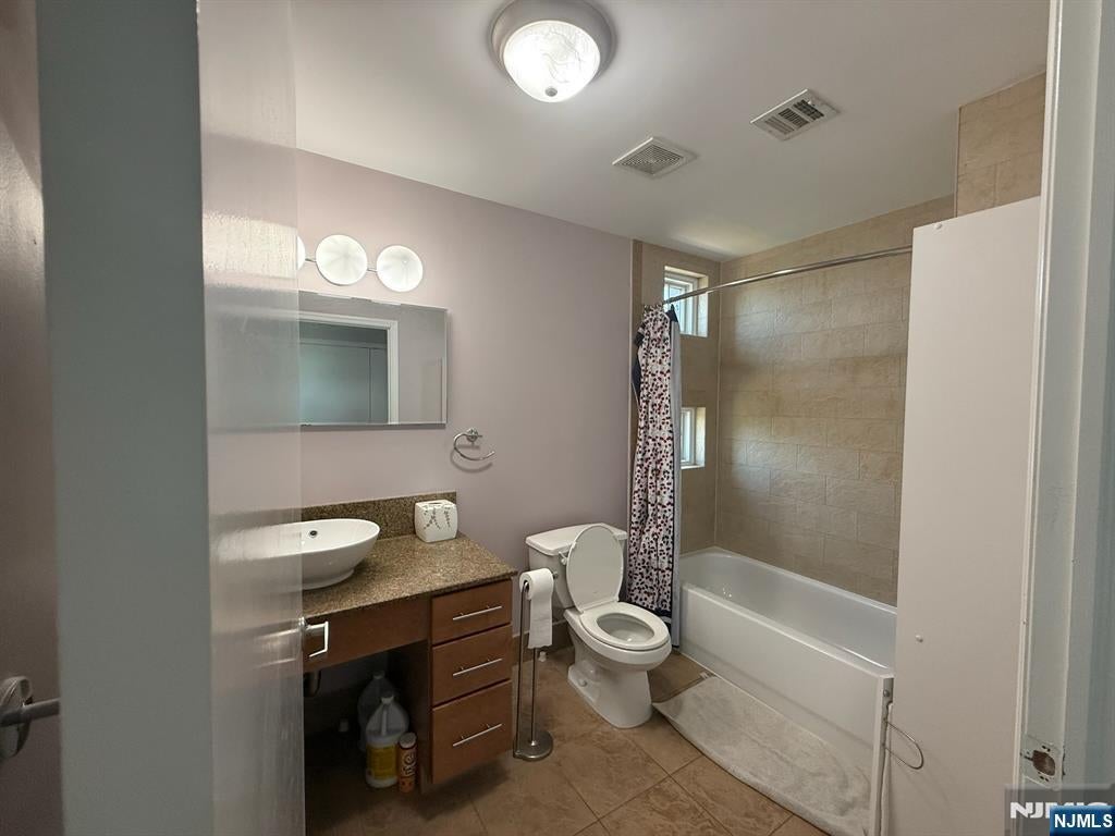 515 30th Street 2B