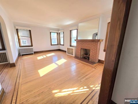 465 Oakdene Avenue 1FL Cliffside Park NJ 07010