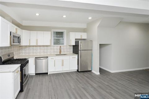 Photo of 23 Bayview Ave, Jersey City, NJ 07305 (MLS # 26013891)