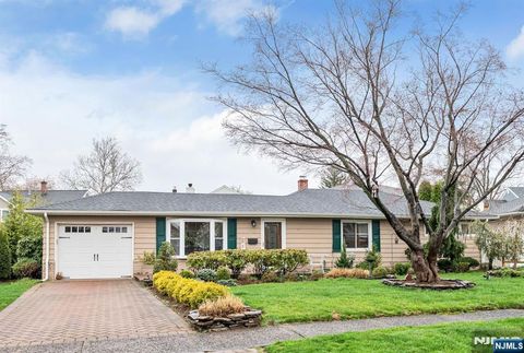 240 Wayne Avenue River Edge NJ 07661