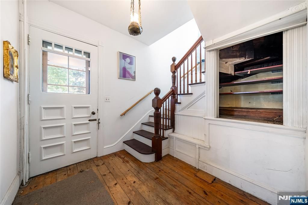 Photo of 80 Chester Place, Englewood, NJ 07631 (MLS # 25038869)