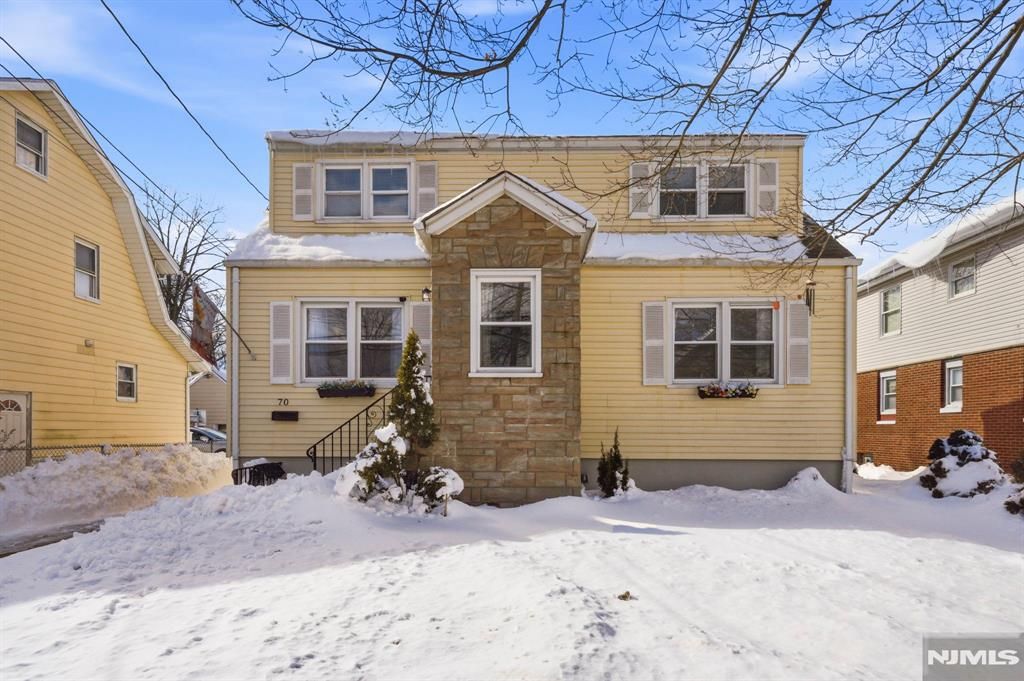 Photo of 70 Teaneck Road, Ridgefield Park, NJ 07660 (MLS # 26005967)