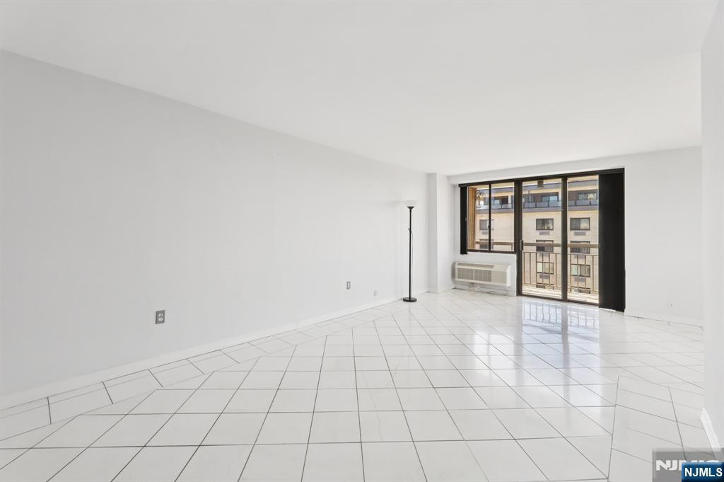 151 Prospect Avenue 18A