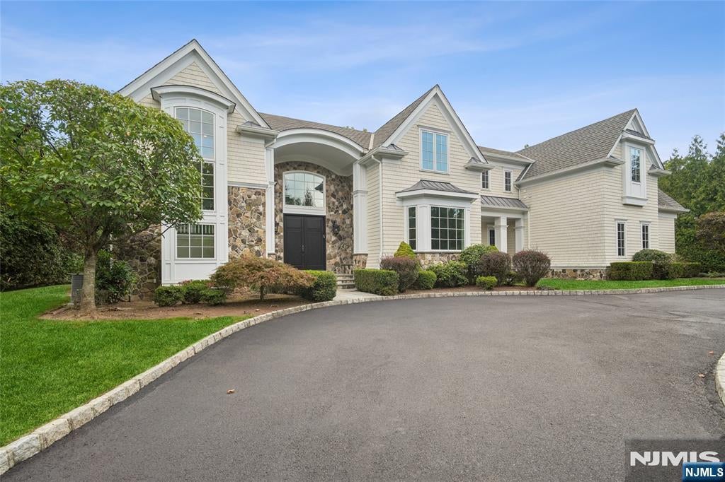 124 Essex Drive