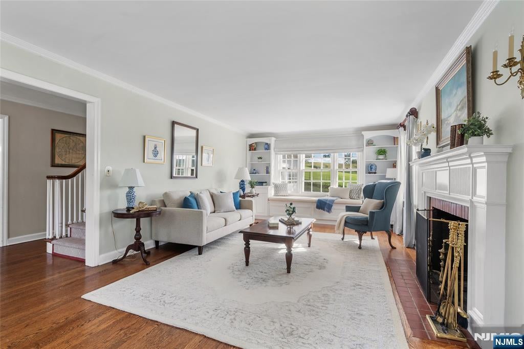 7 Birdseye Glen