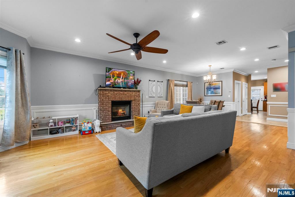 413 Washington Avenue C0413